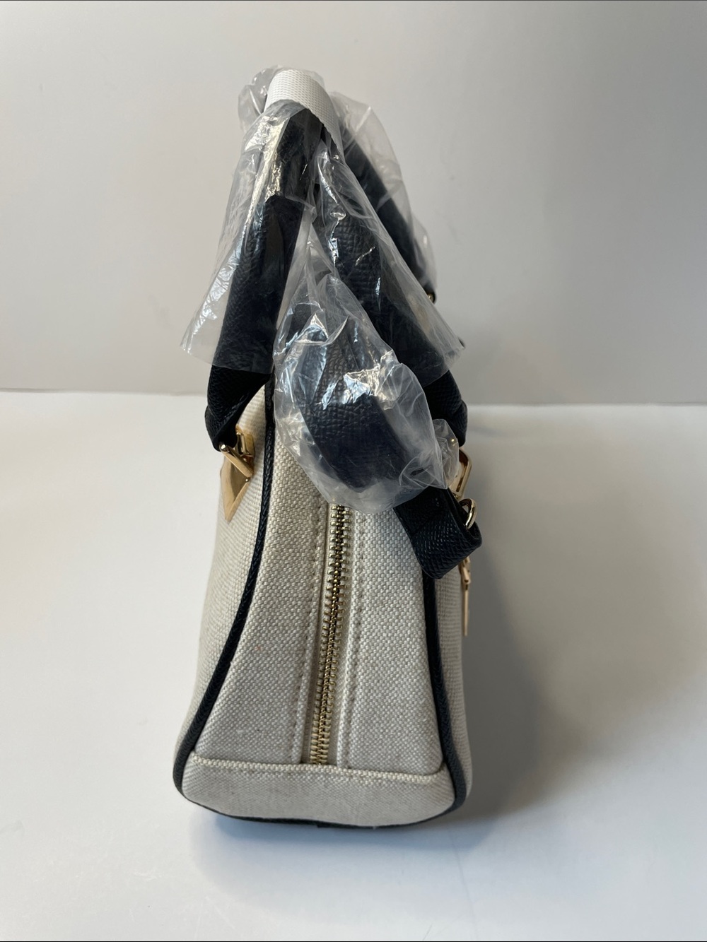 NWT bebe Cream Canvas Satchel with Black Stripes - Picture 4 of 6